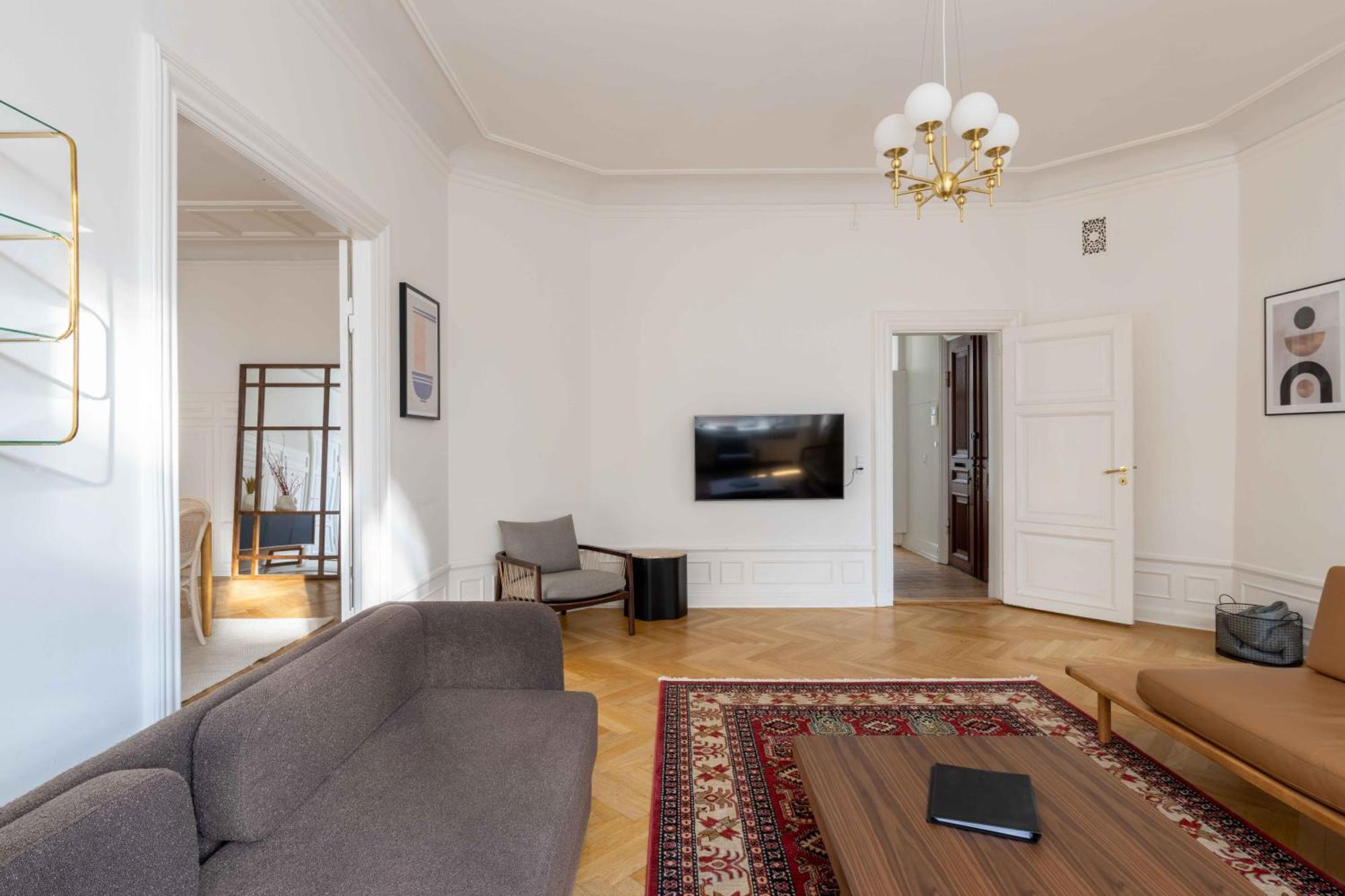 Lovely 3Br Manor Apartment 5 Min From Tivoli Gardens Köpenhamn Exteriör bild
